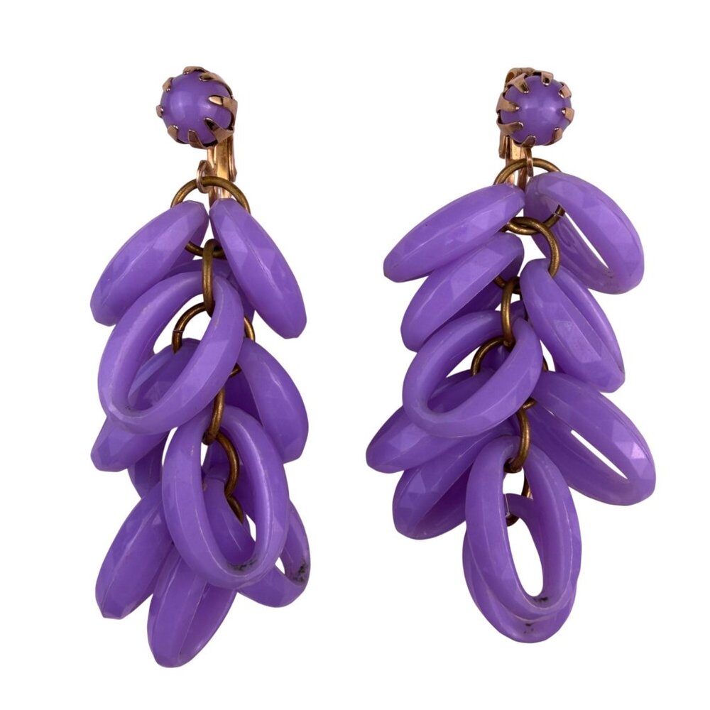 Vintage Unknown Womens Lavender Resin Dangling Clip-On Earrings